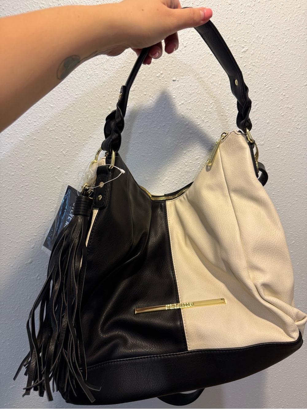Steve Madden Black and Cream Two-Tone Hobo Shoulder Bag